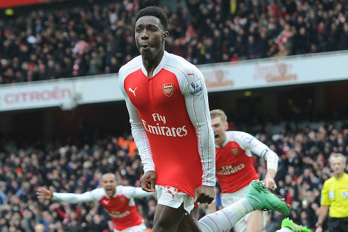 Wenger suýt loại Welbeck khỏi trận gặp Leicester